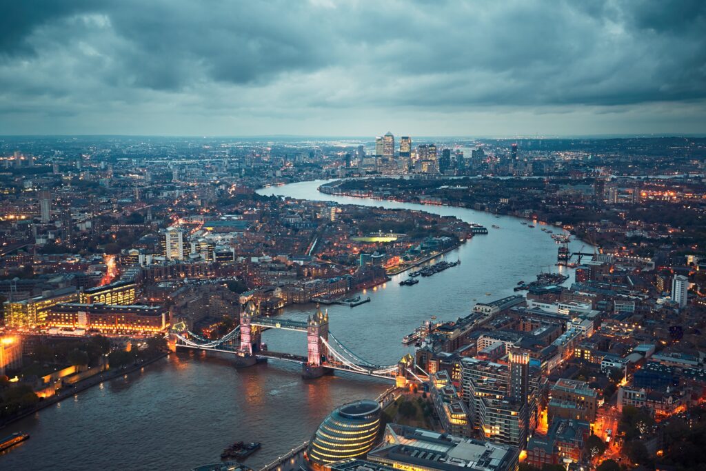 Ultimate Guide to London Nights Out: Where to Eat, Drink, and Dance