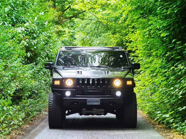 Hummer H2 Hire exterior